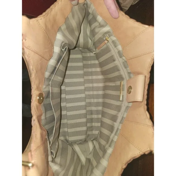 Brahmin Woven Leather Shoulder Bag, Large,  Used But Great Condition! - Picture 6 of 6